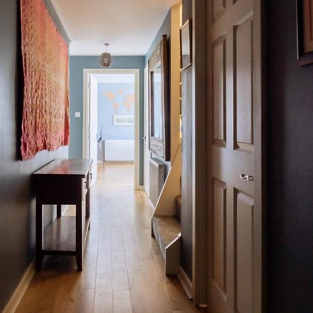 Stylish 3 Bedroom Apartment Near Hollyrood Park 에든버러 외부 사진